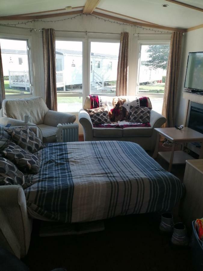 Chapmanholidaylets Cayton Bay Экстерьер фото